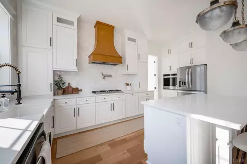 Kitchen - 1343 Smartview Ln, Forest, VA 24551 photo 6 of 9