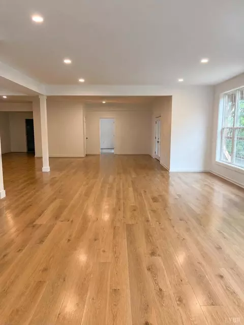 Living - 1343 Smartview Ln, Forest, VA 24551 photo 7 of 7