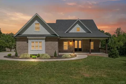 96 Two Creek Dr, Lynchburg, VA 24502