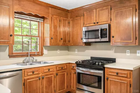 Kitchen - 202 Sheffey Dr, Forest, VA 24551 photo 2 of 3