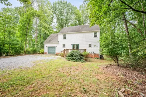 Exterior - 202 Sheffey Dr, Forest, VA 24551 photo 15 of 18