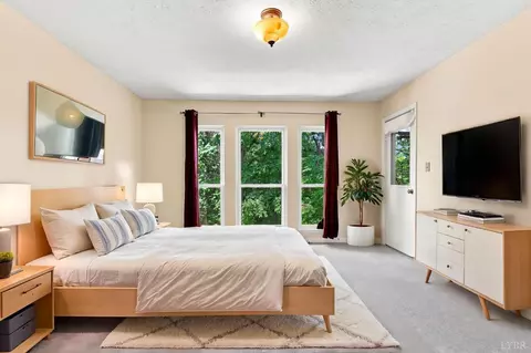 Bedroom - 411 Oak Point Rd, Forest, VA 24551 photo 1 of 5