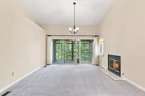 Living - 411 Oak Point Rd, Forest, VA 24551 photo 4 of 11