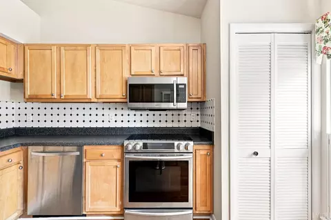 Kitchen - 411 Oak Point Rd, Forest, VA 24551 photo 3 of 5