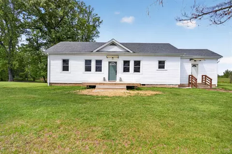 5089 Crab Orchard Rd, Huddleston, VA 24104