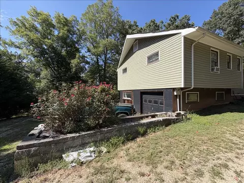 Exterior - 701 Winton Rd, Amherst, VA 24521 photo 4 of 6