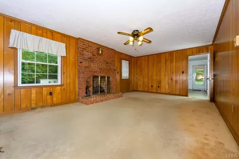 Living - 2577 Town Fork Rd, Evington, VA 24550 photo 7 of 8
