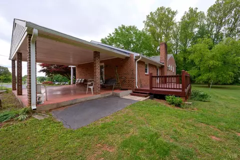 Exterior - 2577 Town Fork Rd, Evington, VA 24550 photo 13 of 19