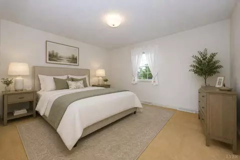Bedroom - 2577 Town Fork Rd, Evington, VA 24550 photo 6 of 8