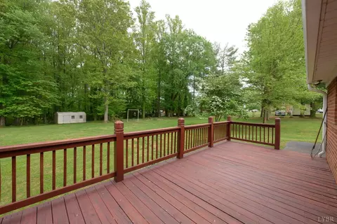 Exterior - 2577 Town Fork Rd, Evington, VA 24550 photo 18 of 19