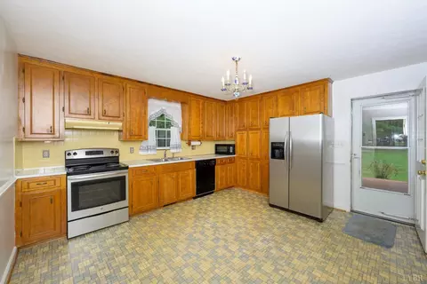 Kitchen - 2577 Town Fork Rd, Evington, VA 24550 photo 1 of 4