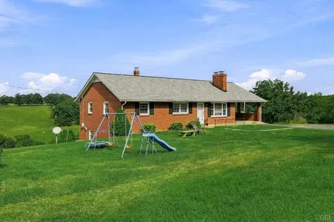 Exterior - 285 Clover Rd, Hurt, VA 24563 photo 4 of 4
