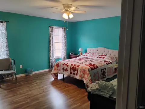 Bedroom - 4183 Tye River Rd, Amherst, VA 24521 photo 5 of 7