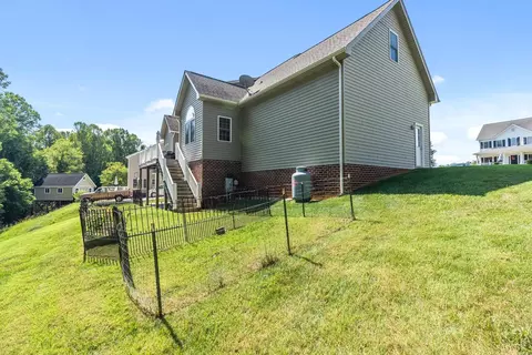 Exterior - 1190 Daltons Dr, Forest, VA 24551 photo 7 of 7