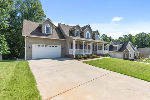 Exterior - 1190 Daltons Dr, Forest, VA 24551 photo 2 of 7