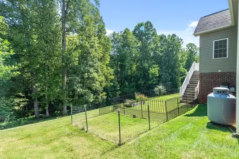 Exterior - 1190 Daltons Dr, Forest, VA 24551 photo 6 of 7