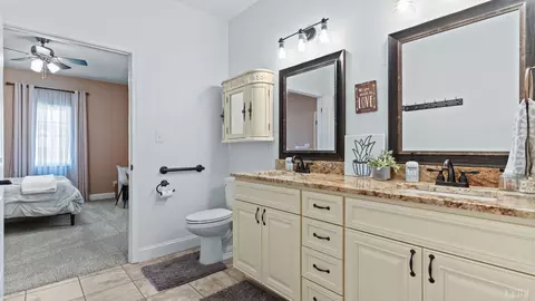 Bath - 1774 Colby Dr, Forest, VA 24551 photo 4 of 7