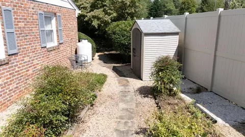 Exterior - 580 Kenmore Rd, Amherst, VA 24521 photo 7 of 8