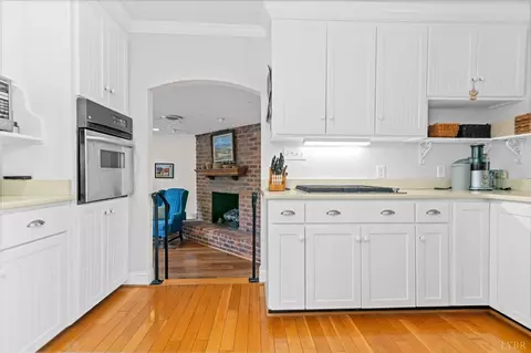 Kitchen - 580 Kenmore Rd, Amherst, VA 24521 photo 3 of 3