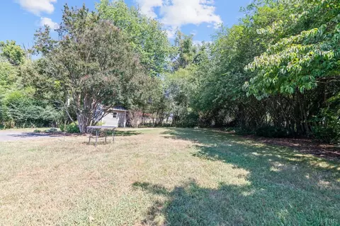 Exterior - 580 Kenmore Rd, Amherst, VA 24521 photo 4 of 8