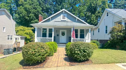 418 Oakridge Blvd, Lynchburg, VA 24502
