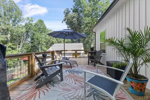Exterior - 502 Ridgelake Rd, Goodview, VA 24095 photo 3 of 6