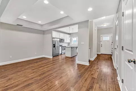 Entry Way - 1224 Commonwealth Cir, Forest, VA 24551 photo 3 of 5