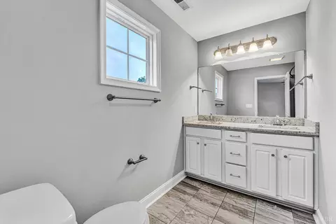 Bath - 1224 Commonwealth Cir, Forest, VA 24551 photo 2 of 2