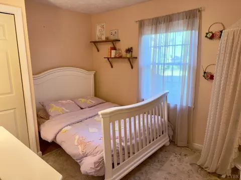 Bedroom - 669 Doss Rd, Concord, VA 24538 photo 5 of 7