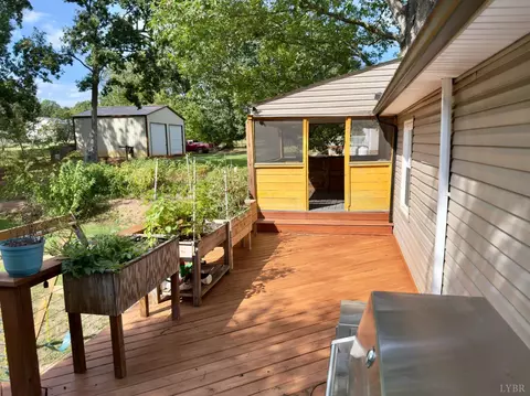 Exterior - 669 Doss Rd, Concord, VA 24538 photo 7 of 23