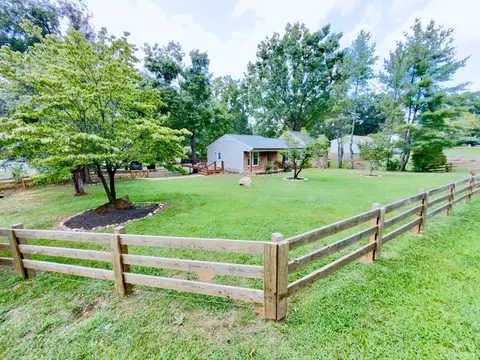 Exterior - 669 Doss Rd, Concord, VA 24538 photo 12 of 23