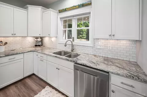 Kitchen - 1240 Gladden Cir, Forest, VA 24551 photo 3 of 8