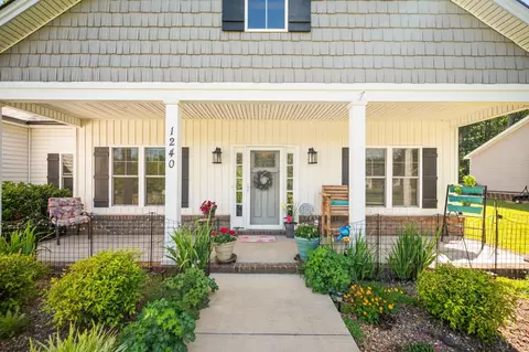 Exterior - 1240 Gladden Cir, Forest, VA 24551 photo 2 of 19