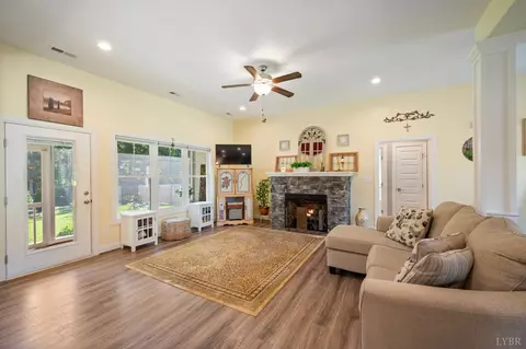 Living - 1240 Gladden Cir, Forest, VA 24551 photo 1 of 3