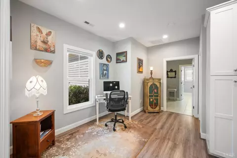 Entry Way - 1240 Gladden Cir, Forest, VA 24551 photo 3 of 7