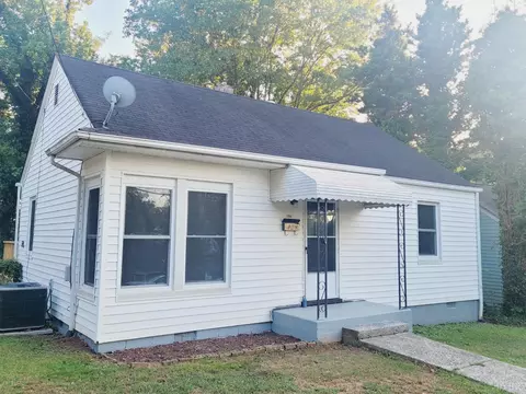 513 Oakridge Blvd, Lynchburg, VA 24502