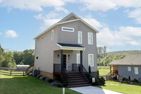 Exterior - 1135 Dodson Dr, Rustburg, VA 24588 photo 2 of 8