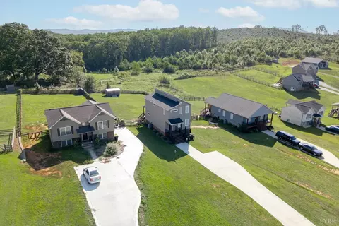 View/Area - 1135 Dodson Dr, Rustburg, VA 24588 photo 2 of 5