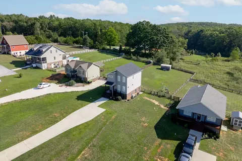 View/Area - 1135 Dodson Dr, Rustburg, VA 24588 photo 3 of 5