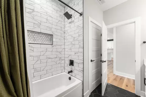 Bath - Undisclosed, Goode, VA 24556 photo 9 of 9