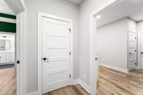 Entry Way - Undisclosed, Goode, VA 24556 photo 1 of 3