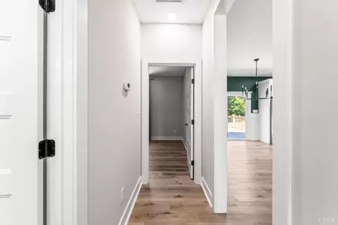 Entry Way - Undisclosed, Goode, VA 24556 photo 3 of 3