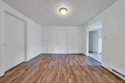 Living - 819 Cedar Gate Rd, Monroe, VA 24574 photo 6 of 6