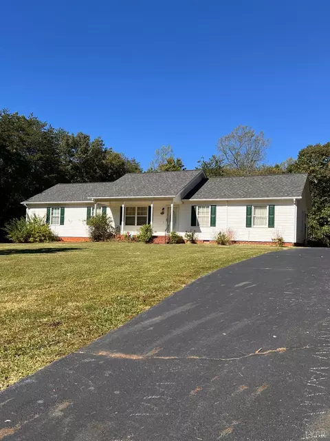 282 Bryant Rd, Madison Heights, VA 24572