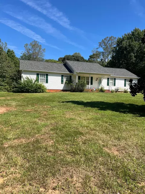 282 Bryant Rd, Madison Heights, VA 24572