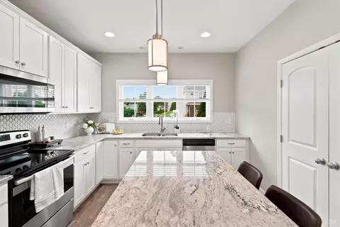 Kitchen - 1232 Commonwealth Cir, Forest, VA 24551 photo 2 of 5