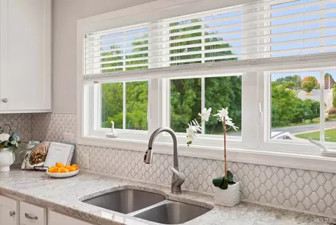 Kitchen - 1232 Commonwealth Cir, Forest, VA 24551 photo 3 of 5