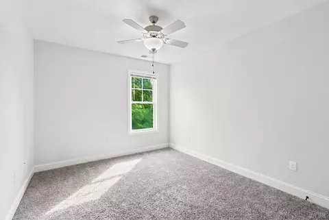 Bedroom - 1232 Commonwealth Cir, Forest, VA 24551 photo 7 of 8