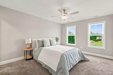 Bedroom - 1232 Commonwealth Cir, Forest, VA 24551 photo 6 of 8
