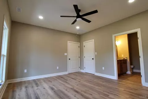 Bedroom - 3760 Reedy Springs Rd, Spout Spring, VA 24593 photo 1 of 4